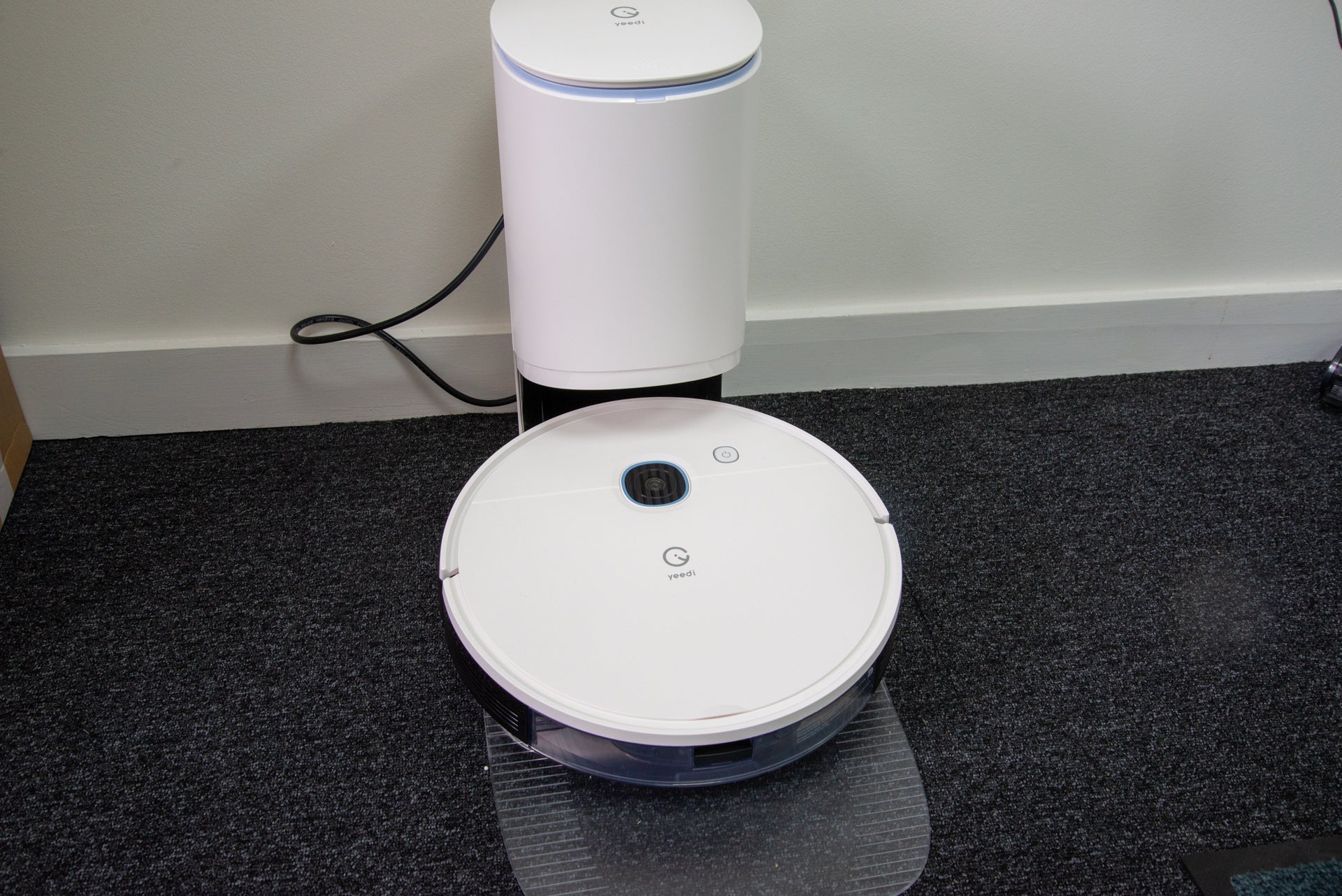 I tested the world’s smallest smart robot vacuum, and it left a big impression