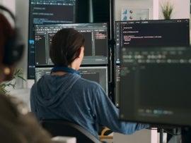 Virtual Desktop Infrastructure: Benefits and Use Cases