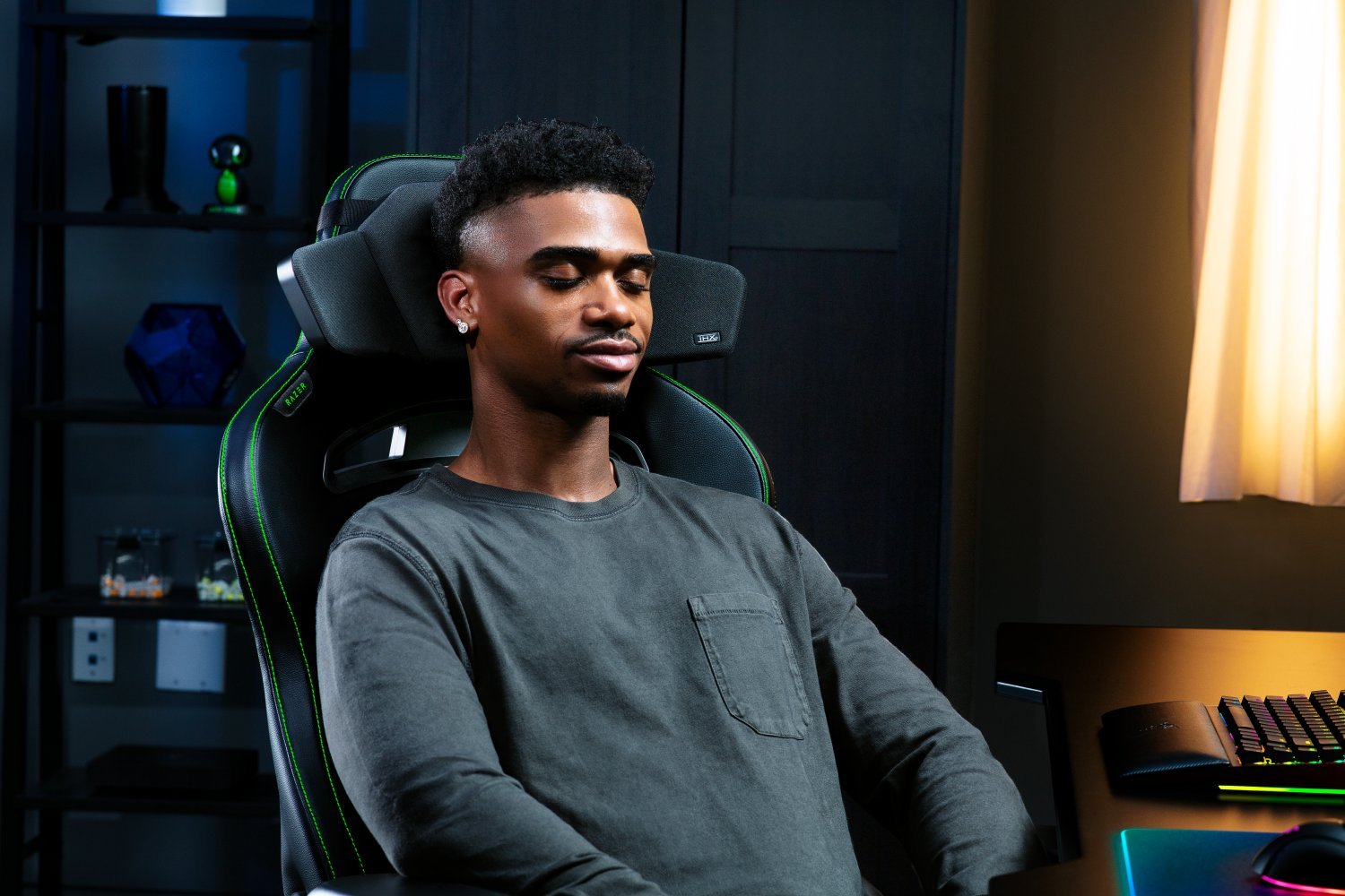 Razer’s Head Cushion Speaker Wants to Make Gaming Chairs More Immersive