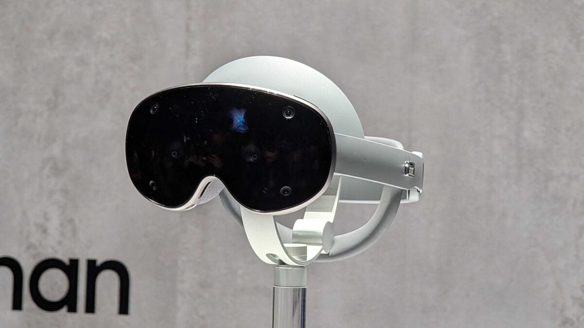 VR Headsets Are Better Than Ever and No One Seems to Care