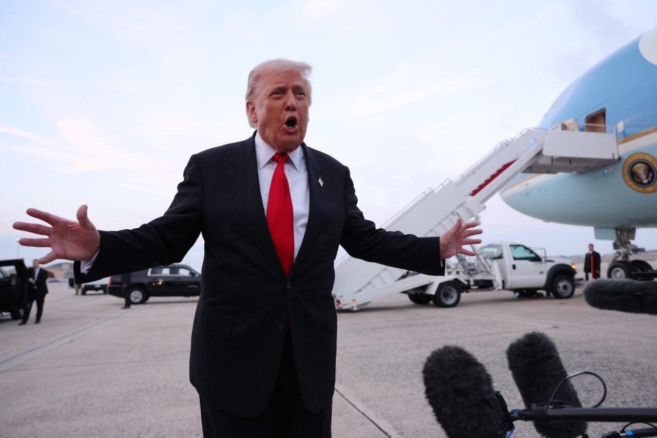 Trump Is Bullying Air Traffic Controllers to Get Back to Work While They’re Still Going Unpaid