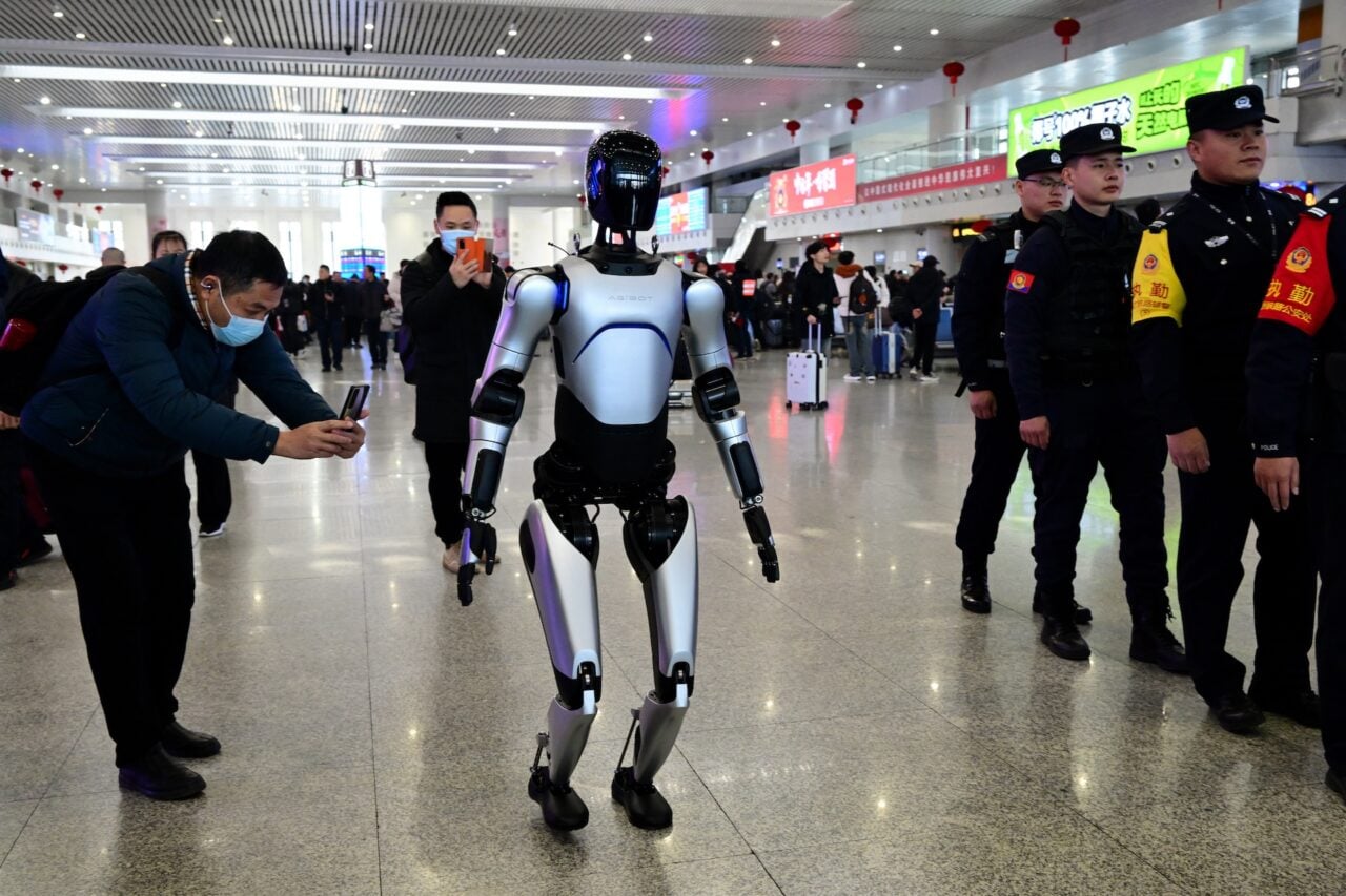 Chinese Robot Sets Guinness World Record With 66-Mile Walk
