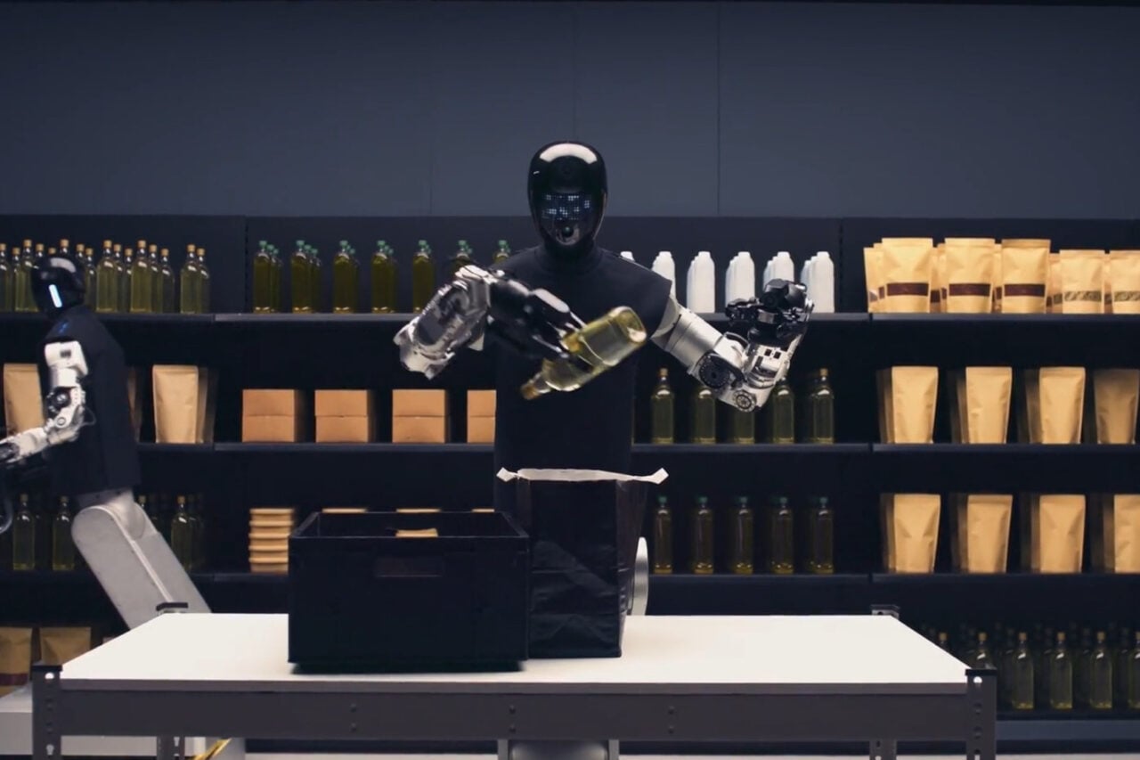 This Video of Hilariously Slow Robots Putting Olive Oil in a Bag Is Actually Pretty Impressive
