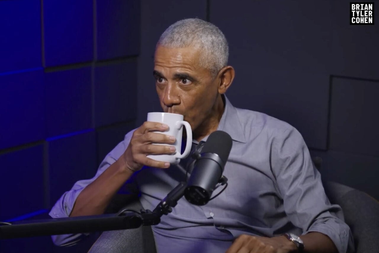 Conspiracy Theorists Think Obama Is Sending Secret Messages With Talk About Aliens