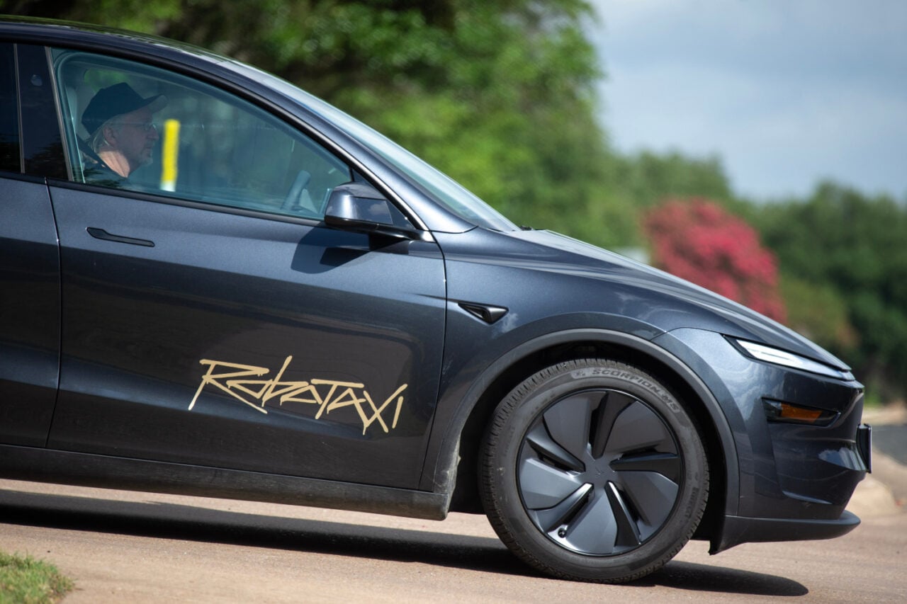 Tesla Goes Ahead and Admits Its Robotaxis Are Sometimes Fully Human-Controlled