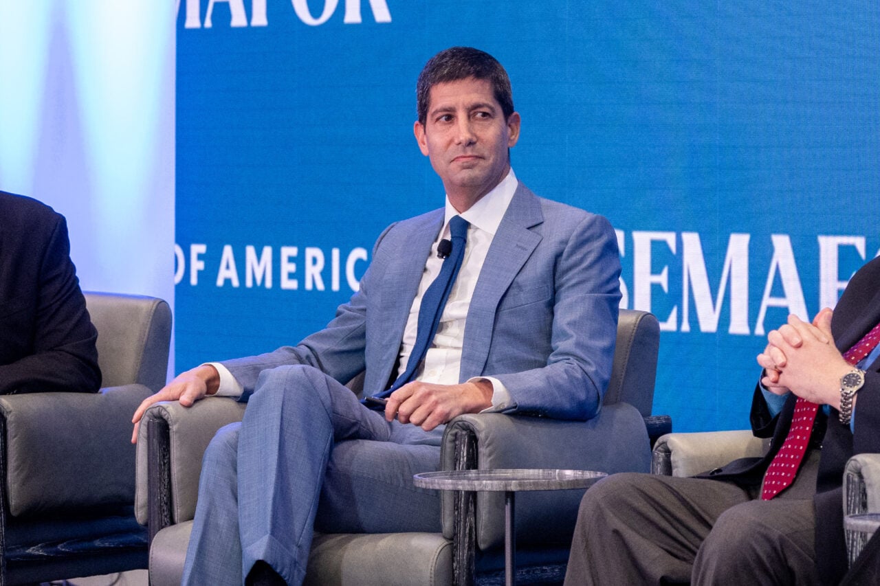 Trump’s Fed Pick Is Knee Deep in Tech and Crypto Investments