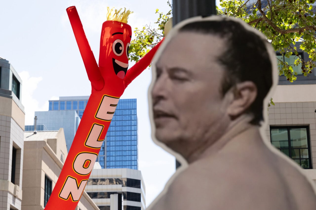 Elon Musk Learned One Crucial Trick From Zuckerberg Ahead of His SpaceX IPO