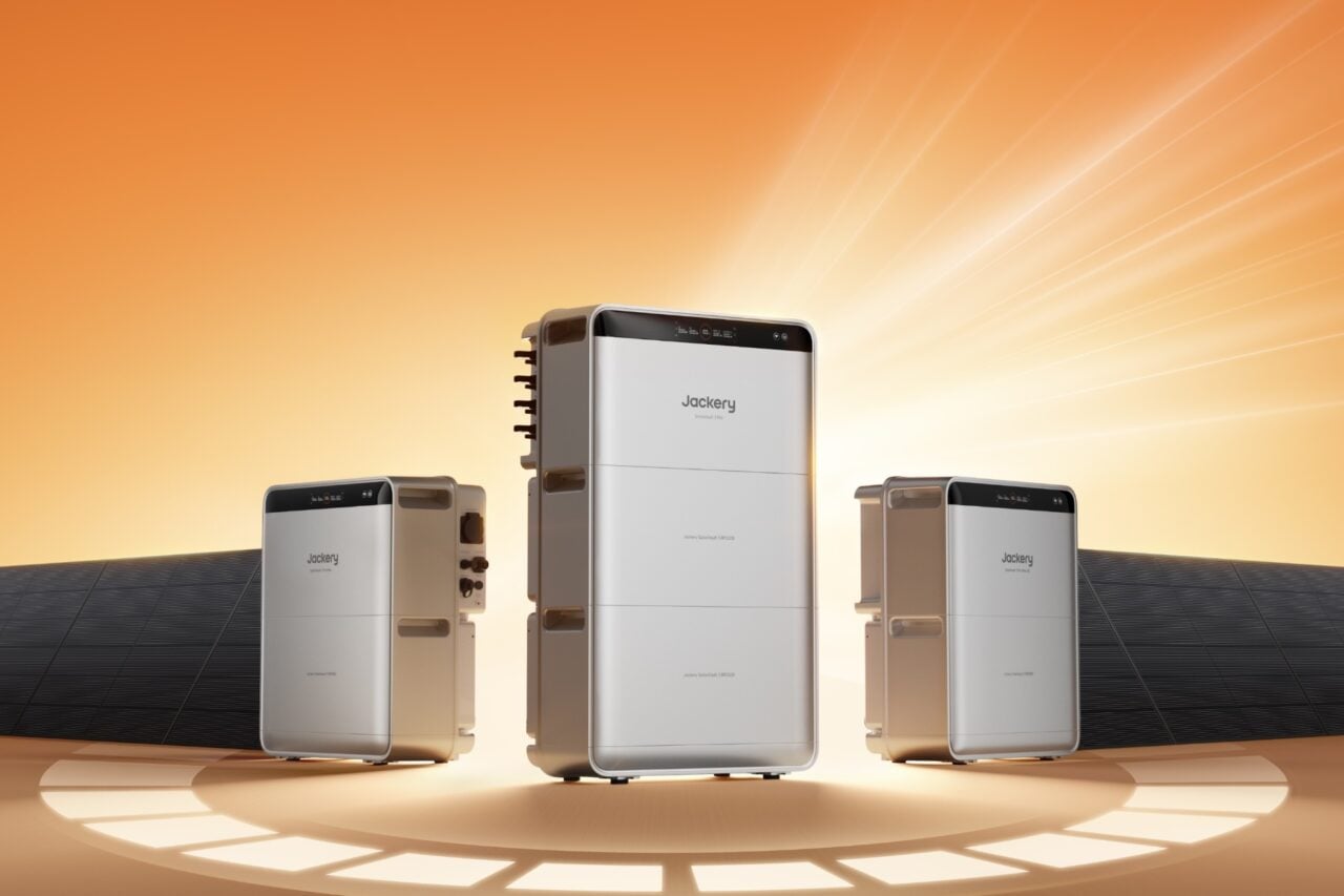 Jackery Wants to Stick AI Between Your Solar Panels and Electrical Grid