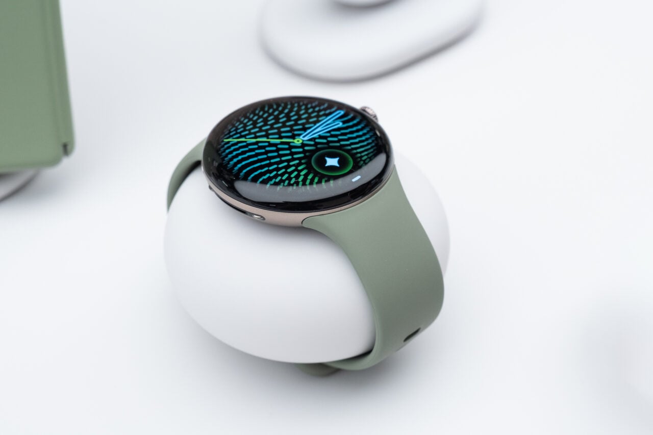 Don’t Panic, the Pixel Watch 1 Isn’t Losing Google Health Support