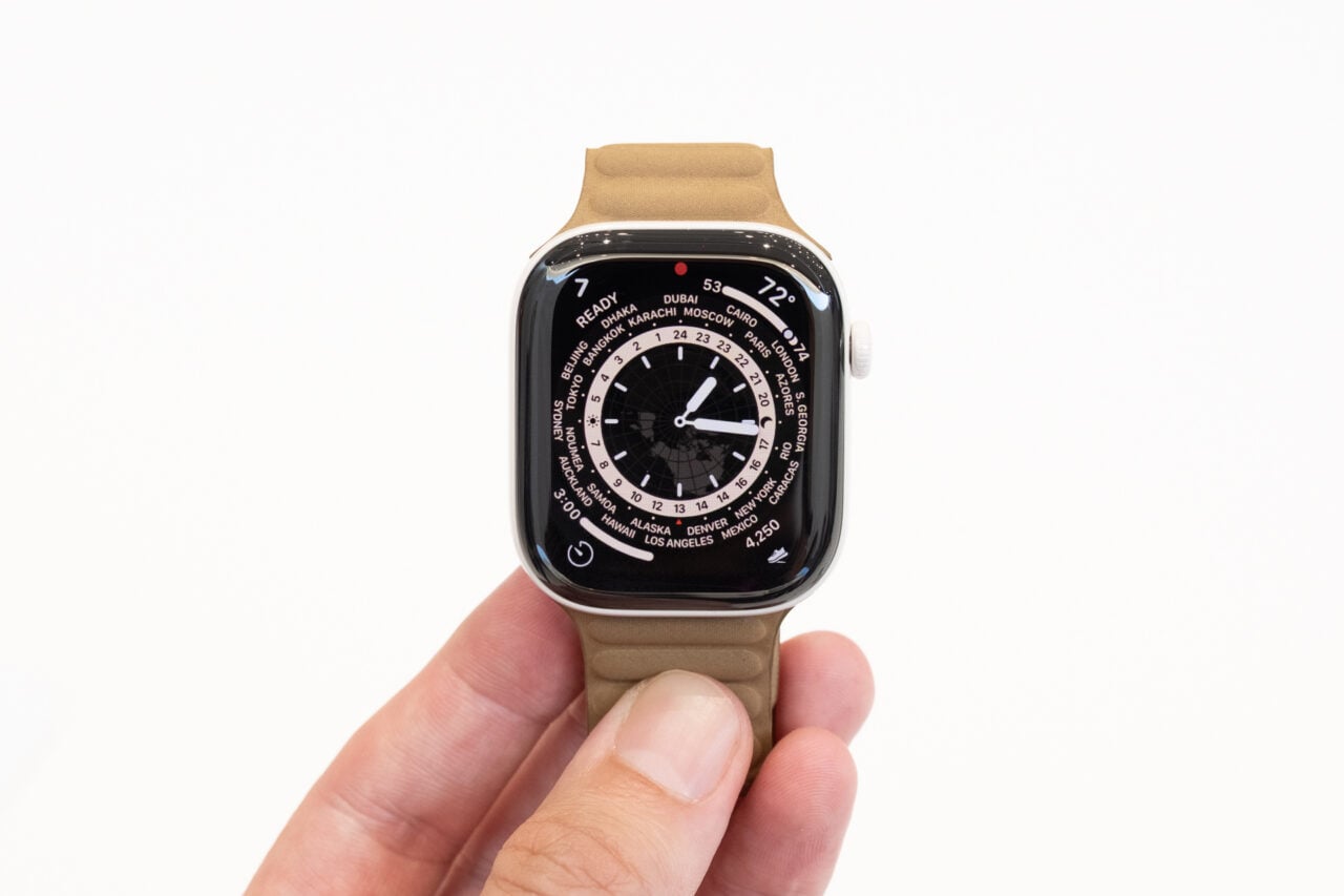 Apple Watch Series 12 vs. Apple Watch Series 11: Colors, Sensors, and AI
